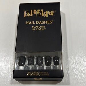 Red Aspen Short Nails